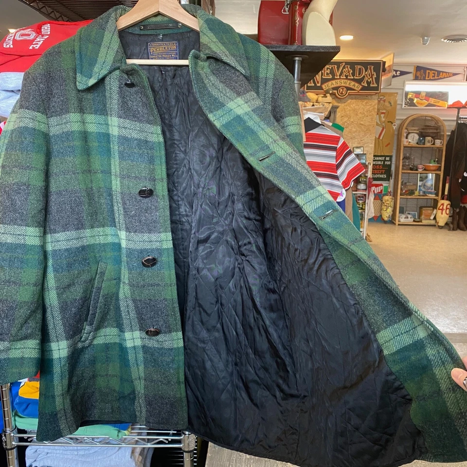 1950s Vintage PENDLETON WOOLEN MILLS Jacket Retro Green Plaid Wool Hunting Coat - Image 3 of 4