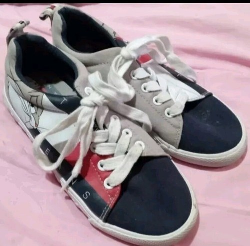 Sneakers Tommy Jeans ragazzo taglia 11 Looney Tunes Bugs coniglio ottime condizioni - Foto 5 di 7