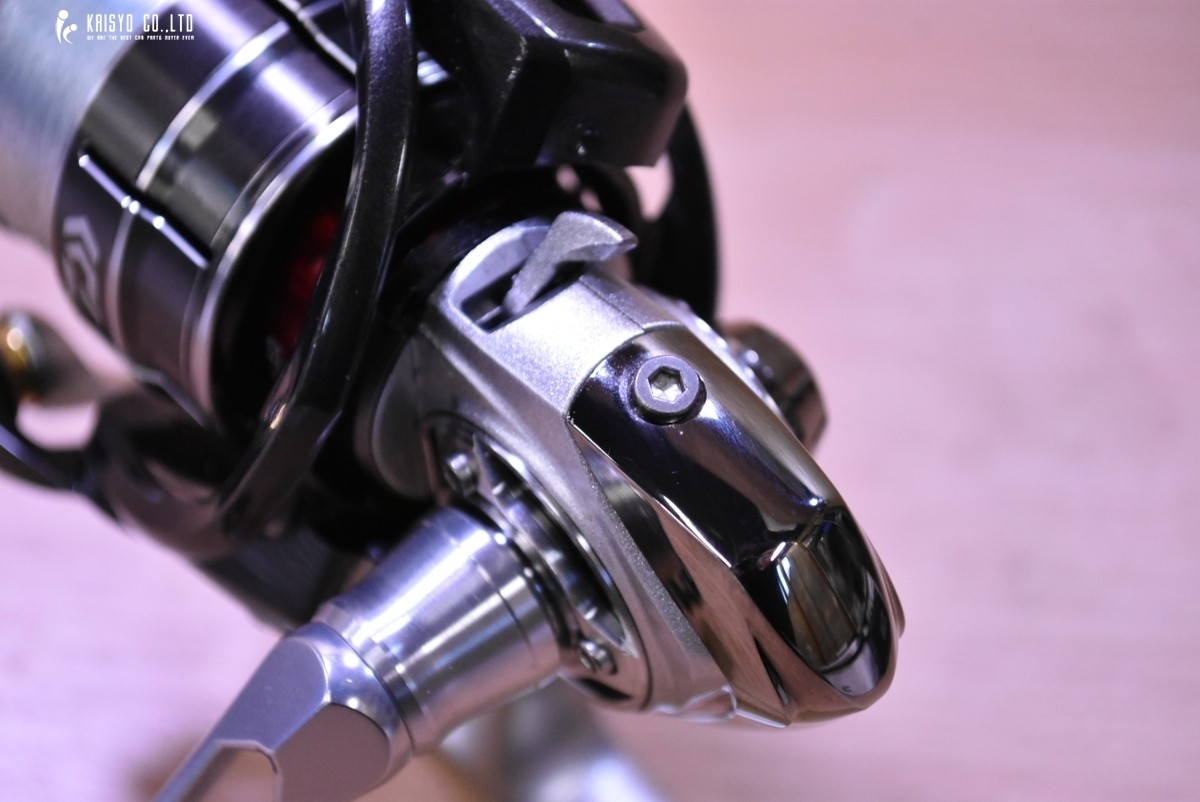 Daiwa 14 Ignis 2505H Type-R High Gear Spinning Reel Egging