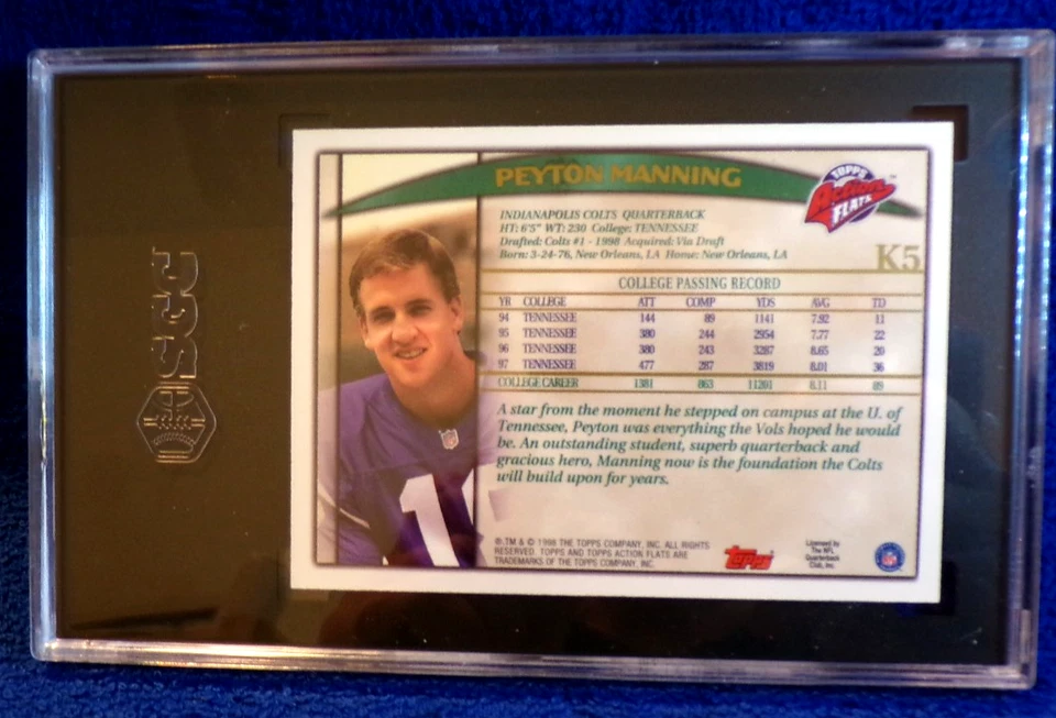 Карта дебютанта 1998 Topps Action Flats #K5 Peyton Manning — Colts SGC 9 как новая - Изображение 2 из 2