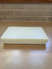 Tupperware #794 Deli Keeper Bacon Cheese Container 7" x 11"