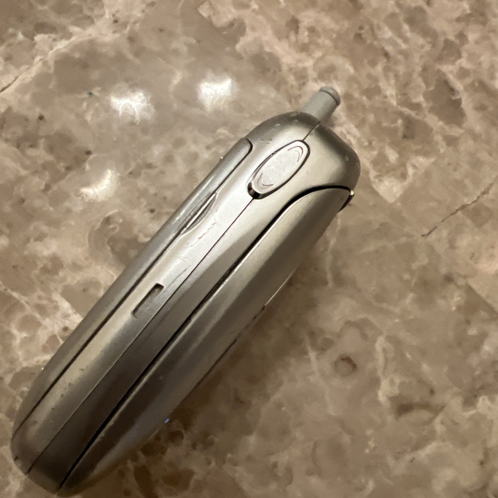 Samsung SPH-A680 Color Display Dual-Band Tri-Mode Built-in Camera Cellular Phone