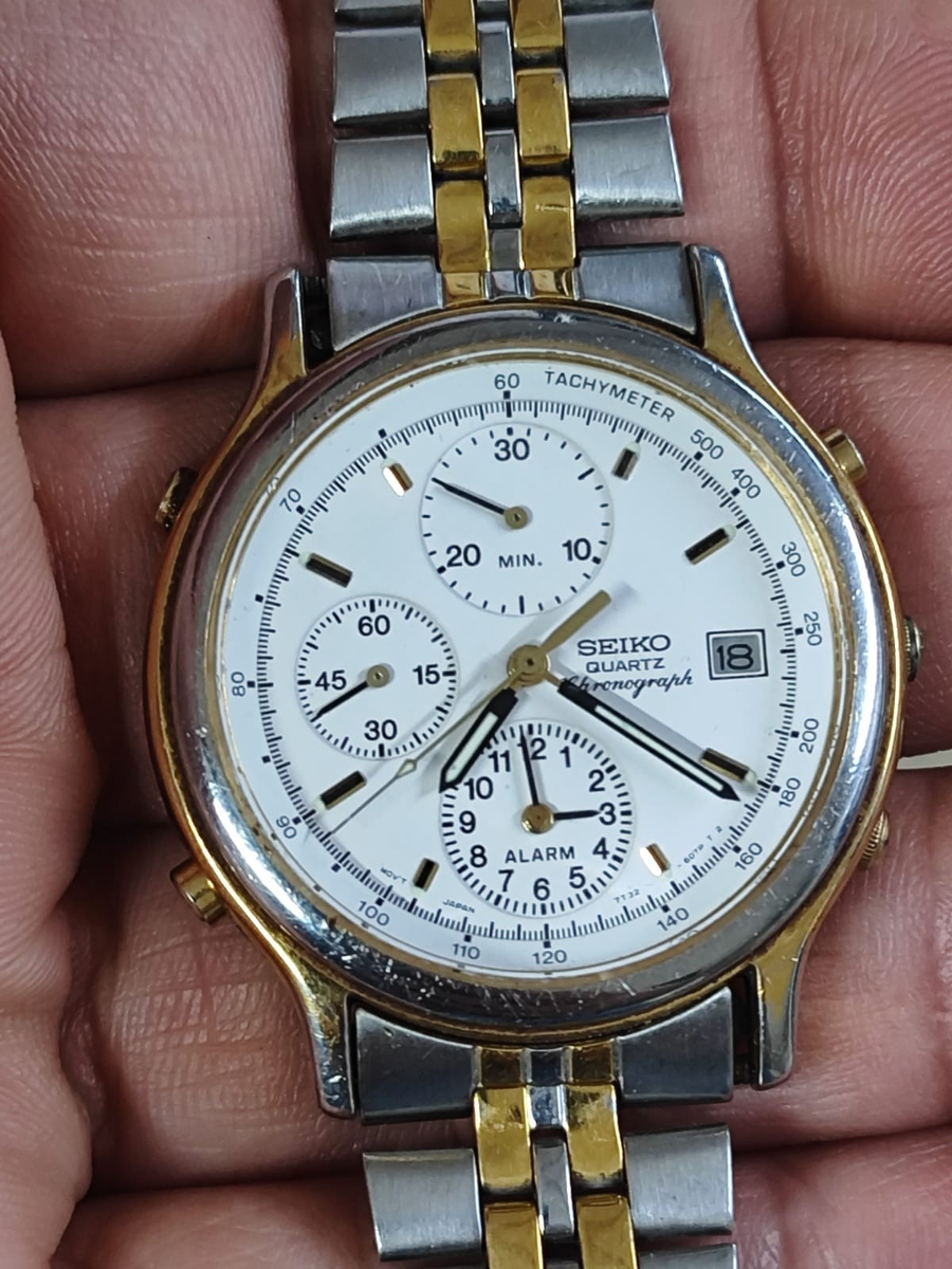 Vintage Seiko 7T32-F010 Quartz Chronograph Alarm Watch – Gold Tone