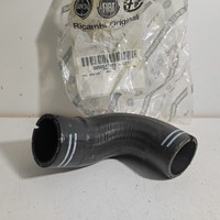 Flexibler Turbolader-Schlauch Intercooler Alfa Romeo Giulietta Original 50517401