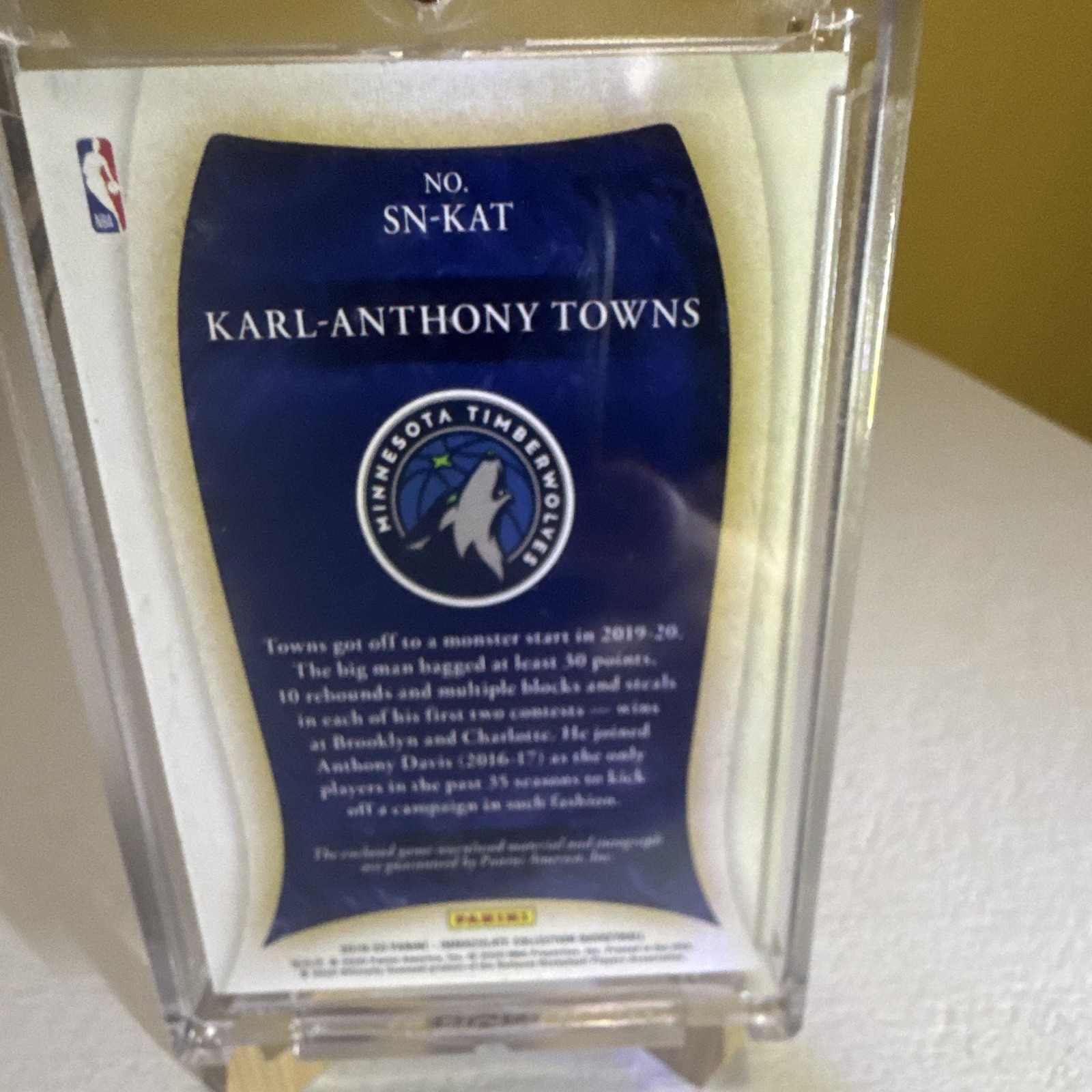 Karl-Anthony Towns 2019 Immaculate Sneaker Swatches Patch Auto /25 #SN-KAT Rare view 5