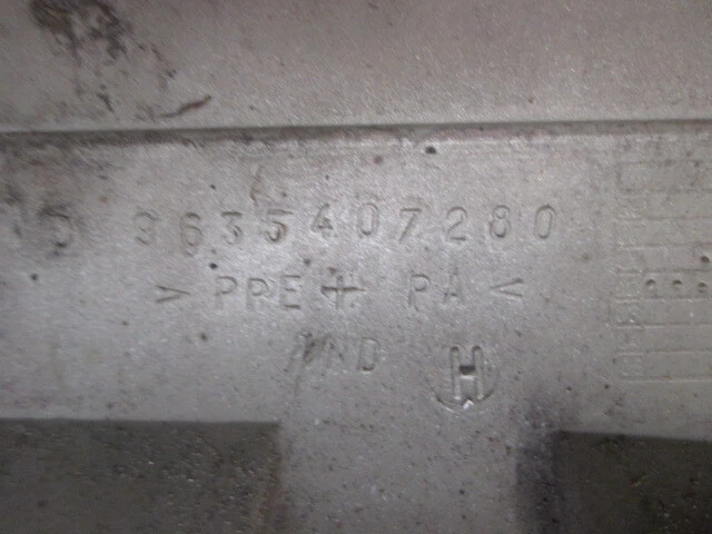 7841N7 Kotflügel Vorne Rechts Mit Klein Defekt PEUGEOT 307 2.0 D 66KW 5M Foto 3 de 3