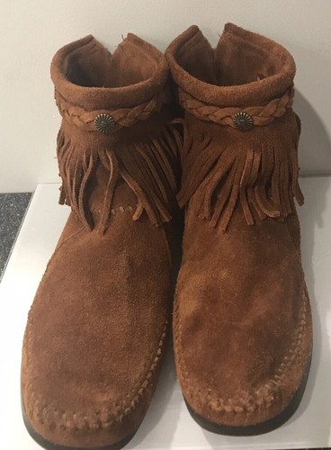 Minnetonka Mokassins Damen harte Sohle Stiefelette braun Leder Wildleder Größe 8