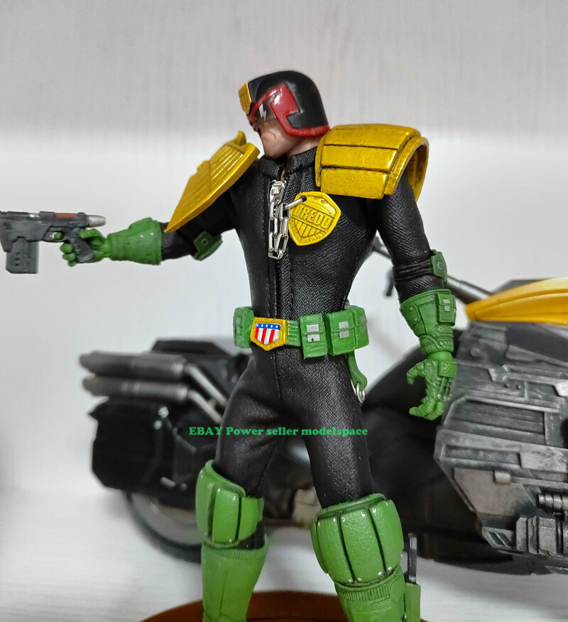 Mezco One:12 Collective DIRECT Exclusive JUDGE DREDD Mezco One:12 Collective DIRECT Exclusive JUDGE DREDD
