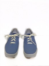 keds stretch canvas