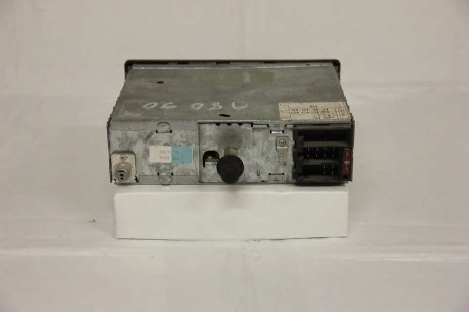 Audi Beta II 2 MC Autoradio Audi 80 90 893035152 Vintage  Radio *Kassette defekt - Bild 3 von 4