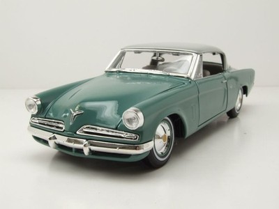 Studebaker Starliner 1953 mint grün Modellauto 1:18 Maisto
