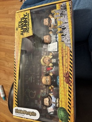 It s Always Sunny in Philadelphia Special Edition Figure Set for Adults & Fan...