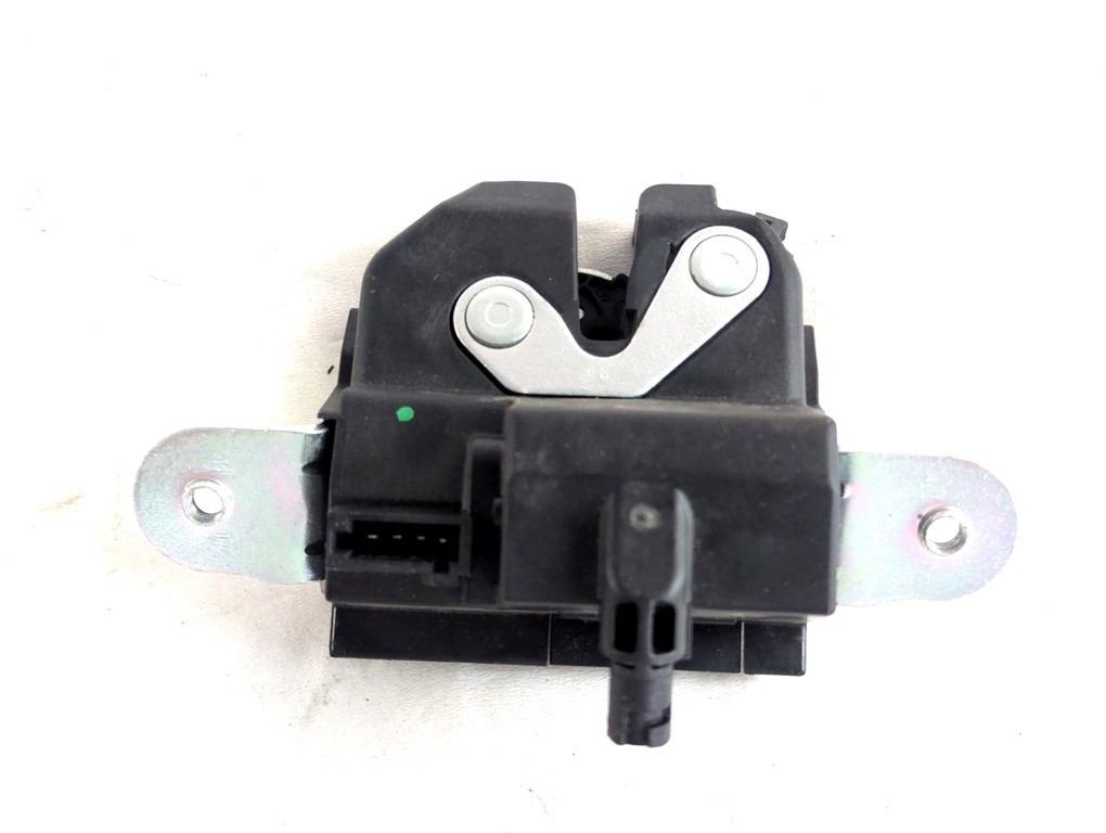 39021416 CHIUSURA SERRATURA PORTELLONE COFANO POSTERIORE BAULE OPEL CORSA E 1.4