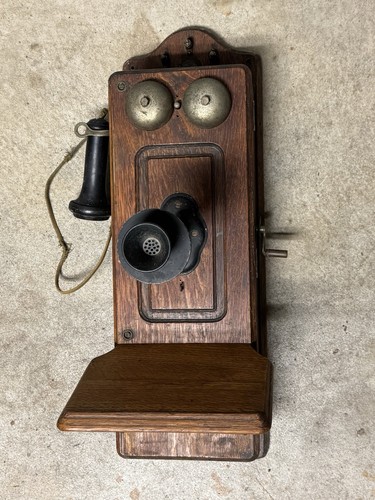 Antique ~ Kellogg Magneto ~ Wall Telephone ~ Oak Case w/Crank