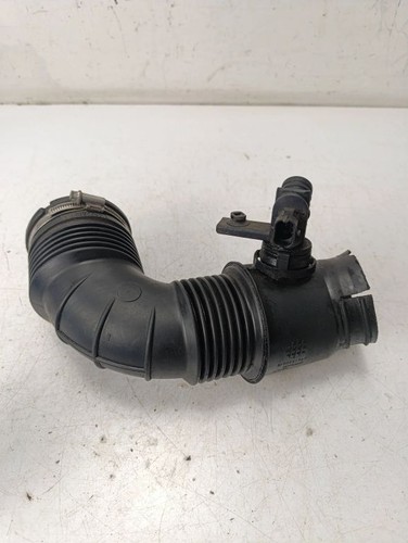 Opel Insignia A 2010 Diesel 81kW Ansaugrohr Ansaugschlauch Turbolader 55561787