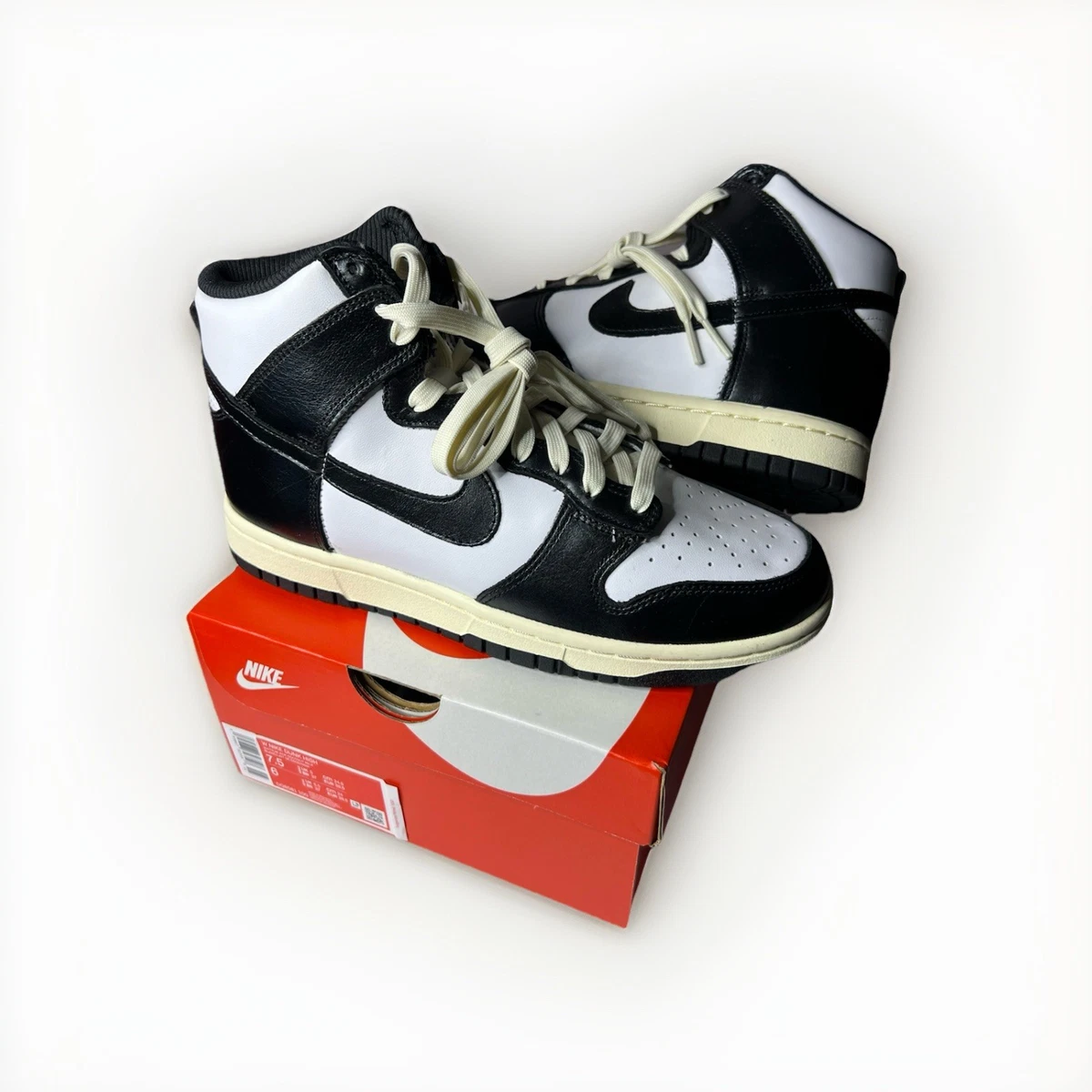 Preços baixos em Nike Dunk High Vintage Black W | eBay