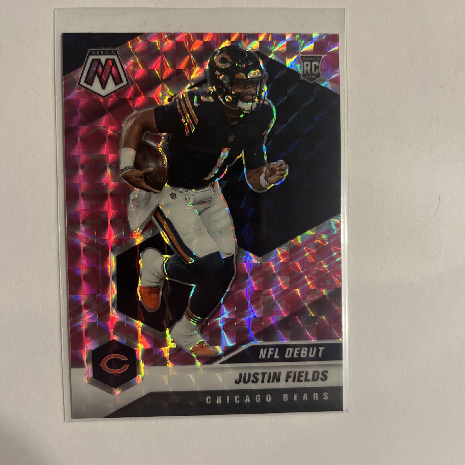 2021 Mosaic Justin Fields Pink Camo NFL Debut RC