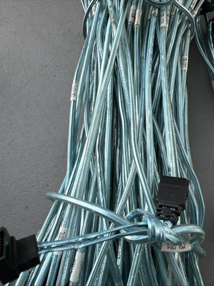 Lote de más de 100 piezas de cable recto redondo Supermicro SATA Foto 3 de 4