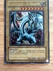Yu-Gi-Oh! TCG Konami Blue-Eyes White Dragon LOB-EN001 Ultra Rare Holo 3000/2500