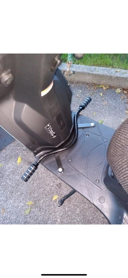 Reposapiés barras de carretera SYM Lance Cabo 200i 2024 “clavijas no incluidas” Foto 2 de 4