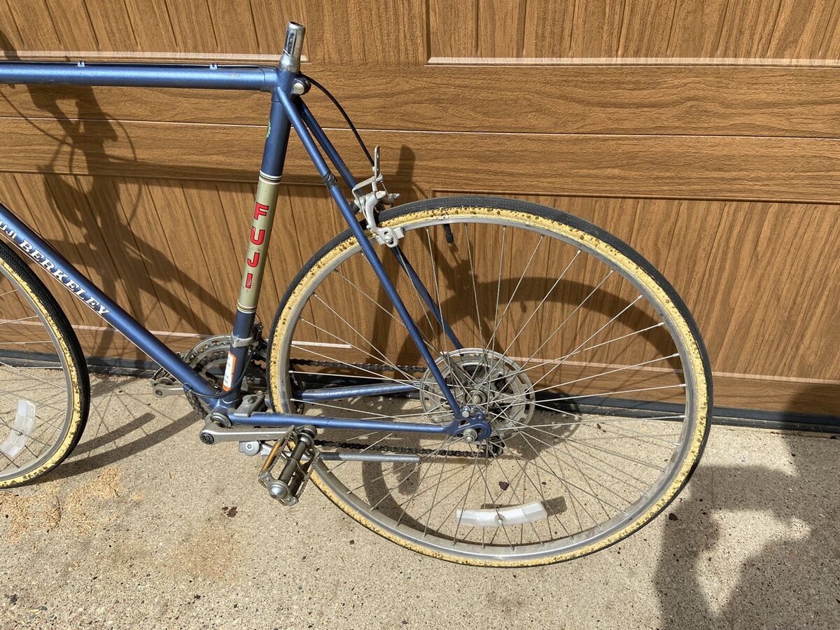 Vintage FUJI Berkeley Frame Set Bicycle with VALite 414 Vintage FUJI Berkeley Frame Set Bicycle with VALite 414