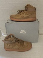 Preços baixos em Nike Air Force 1 '07 LV8 WB High Flax | eBay