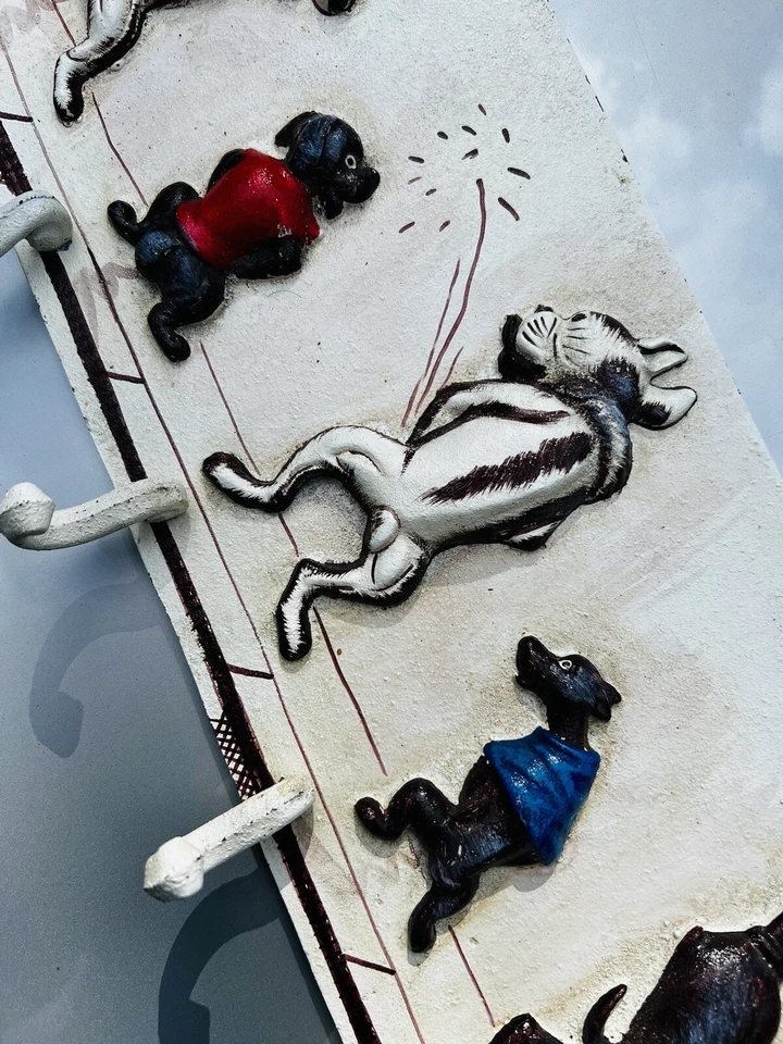 Boris O’Klein Style Dirty Dogs Cast Iron Hall Peg Hanger - Image 3 of 4