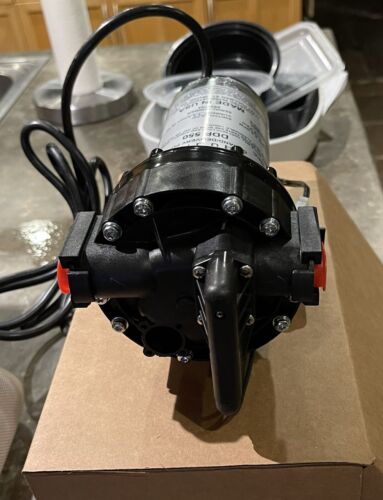Aquatec 5513-1E12-J586 Switch 60PSI 3.5gpm , Delivery pump - Picture 3 of 3