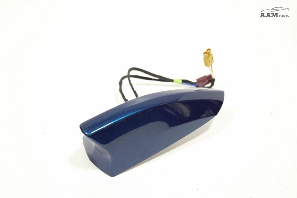 Chevrolet Equinox 2018-2021 techo superior trasero antena aleta de tiburón azul OEM Foto 2 de 4