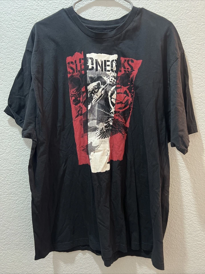 Camiseta masculina preta XXL genuína com estampa gráfica feita nos EUA - Imagem 2 de 4