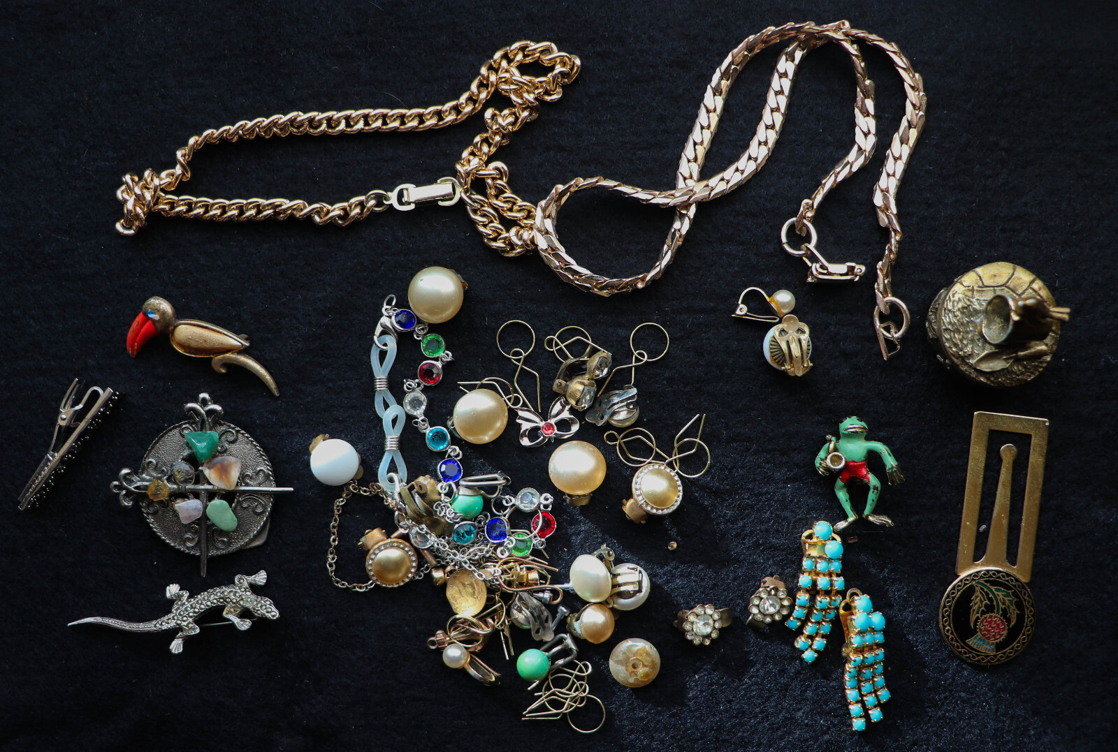 Small mixed job lot of vintage costume jewellery . eBay