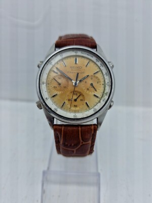   Vintage Seiko Chronograph Quartz Armbanduhr 7A28-7020 James Bond   White Dial.