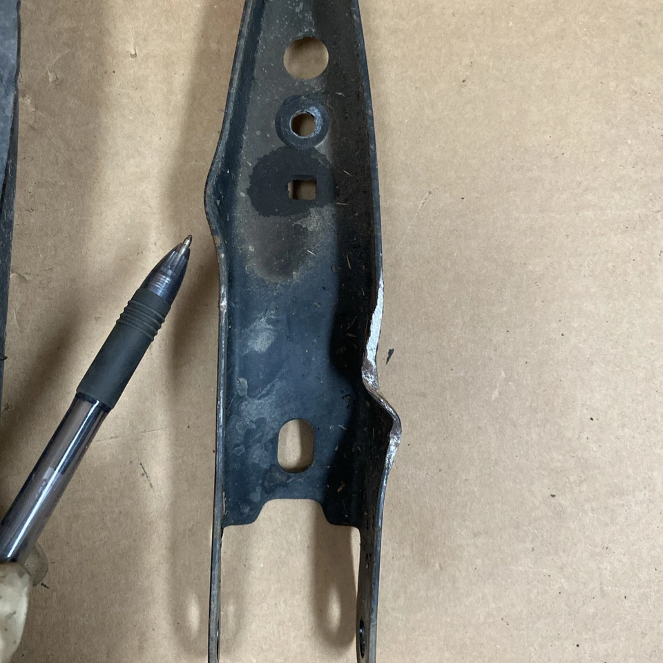 Subaru Forester 2019-2022 brazo de control inferior trasero derecho pasajero 3525 Foto 2 de 4