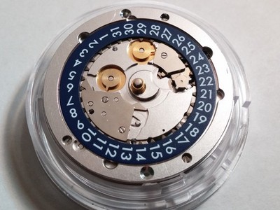 7750 CORUM movement chronograph automatic Valjoux, 24 JEWELS Swiss Made movement