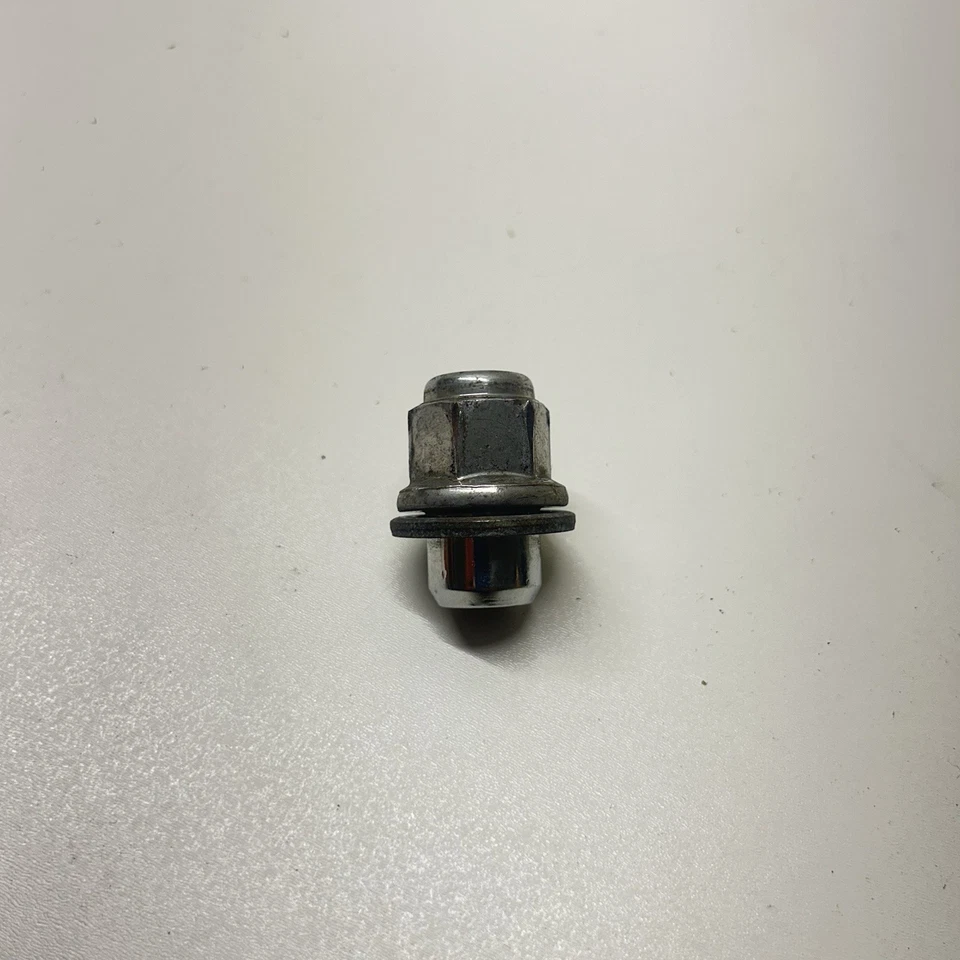 TOYOTA PRIUS 2016-2022 LLANTA TUERCA TORNILLO PERNO DERECHO IZQUIERDO OEM Foto 3 de 4