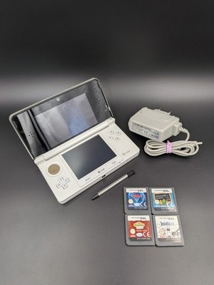 Nintendo 3DS Konsole | Weiß | 4 Spiele & Ladekabel | Geprüft | Zustand: Gut  