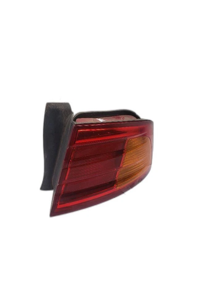 Passenger Tail Light Quarter Panel Mounted Fits 01-02 MAGENTIS 1313037 - Image 2 of 4