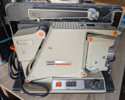 Singer Graflex Insta-Load 16mm Film Projector Super Bright Lens