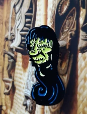 LIL SHRUNKIE Shrunken Head 2" Soft Enamel pin! Sideshow Gaff Tiki Oddities