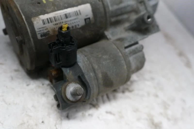 Chevrolet Suburban 1500 2014-2019 motor de arranque 12645040 OEM Foto 3 de 4