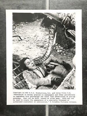 SCHATZ DER VIER KRONEN Original 1983 RIESENEIDECHSE Film Foto TONY ANTHONY