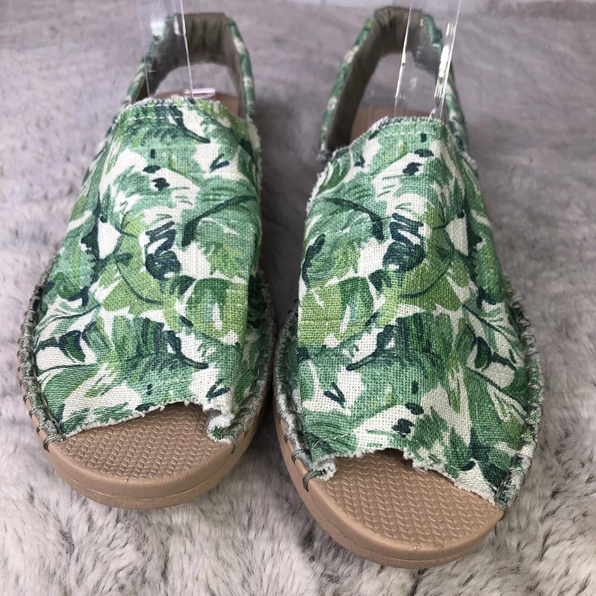 Reef escape sales sling prints