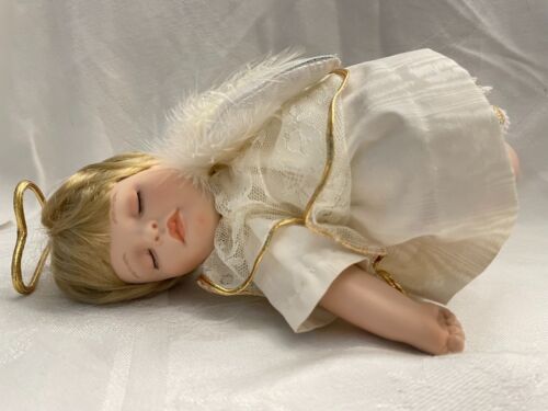 Hamilton Collection "Now I Lay Me Down to Sleep " Doll # 2843A