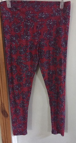 LulaRoe Tall And Curvy Leggings Red 