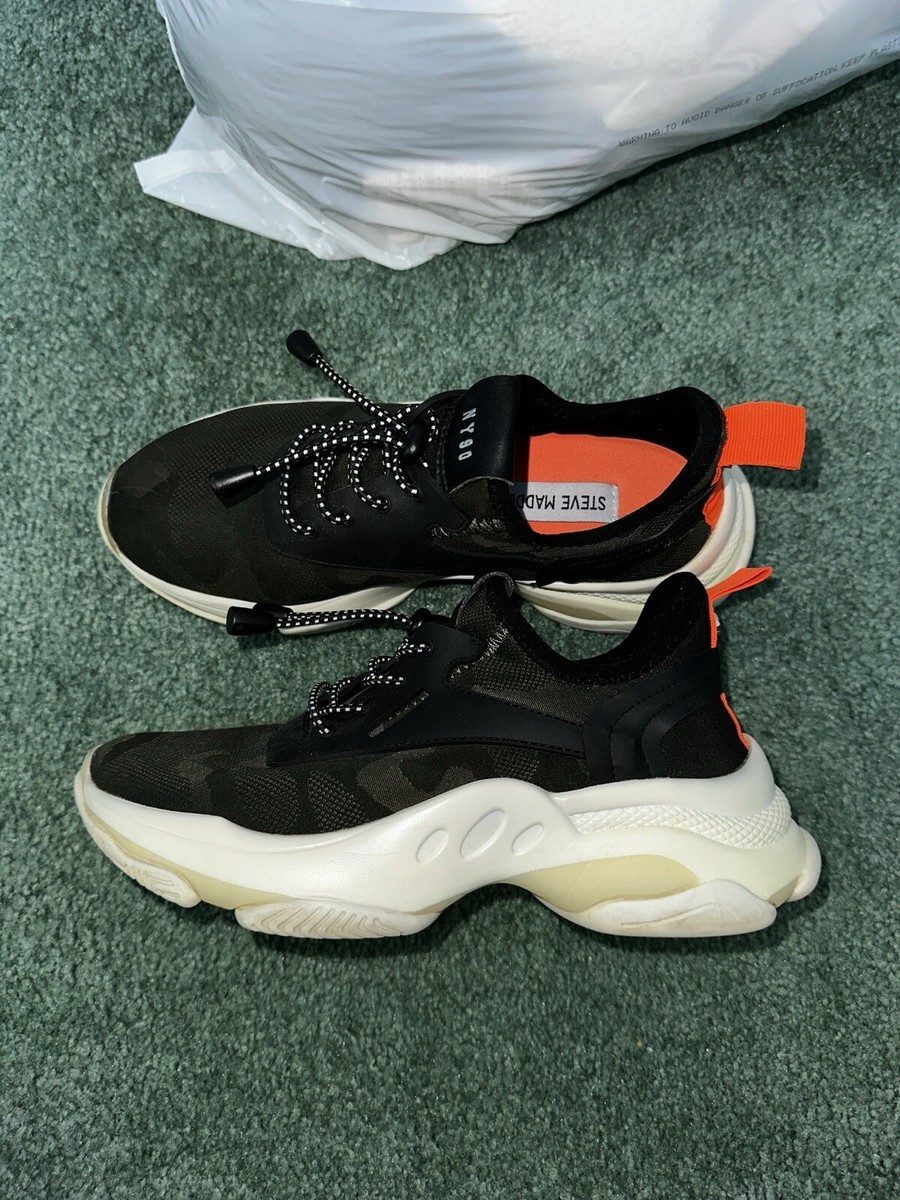 Steve Madden NY90 Size