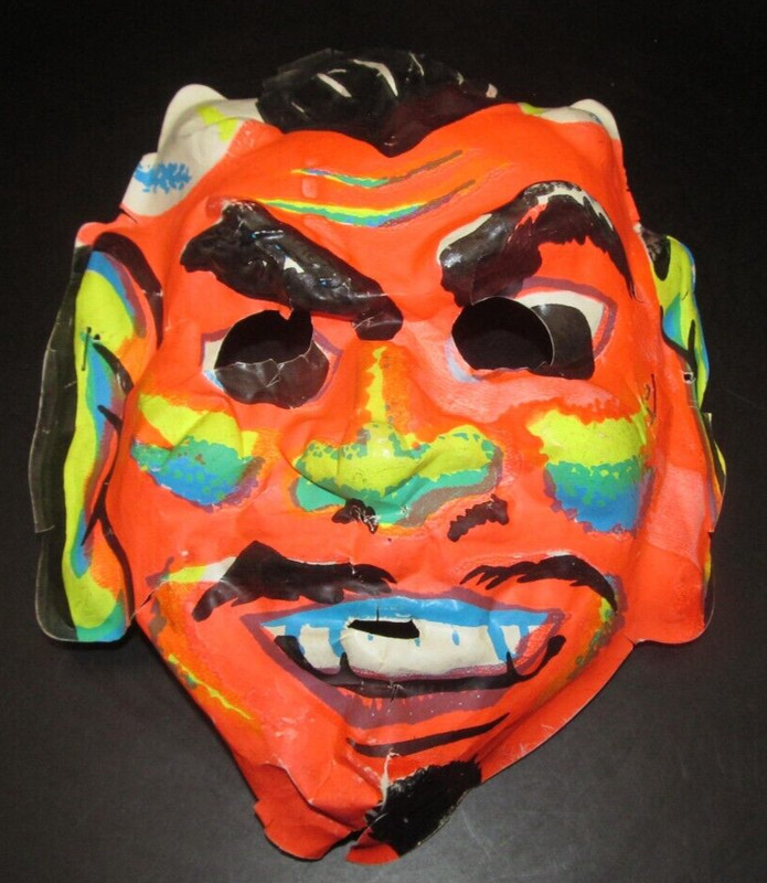 EARLY VINTAGE HALLOWEEN MASK DEVIL SATAN LUCIFER GLOWS IN THE DARK THIN PLASTIC
