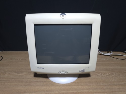 Compaq 15" MV520 1024x768 VGA CRT Monitor - Picture 6 of 11