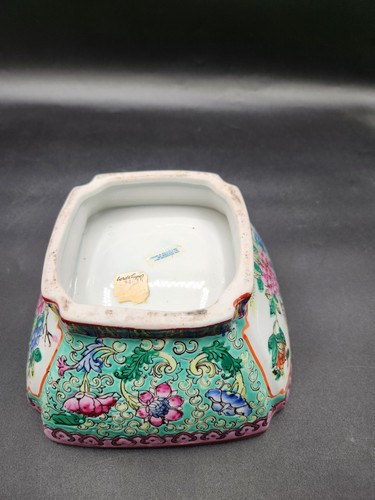 Vintage Chinese Famille Rose Porcelain Bowl Made in Macau From Lord And Taylor - Picture 9 of 11