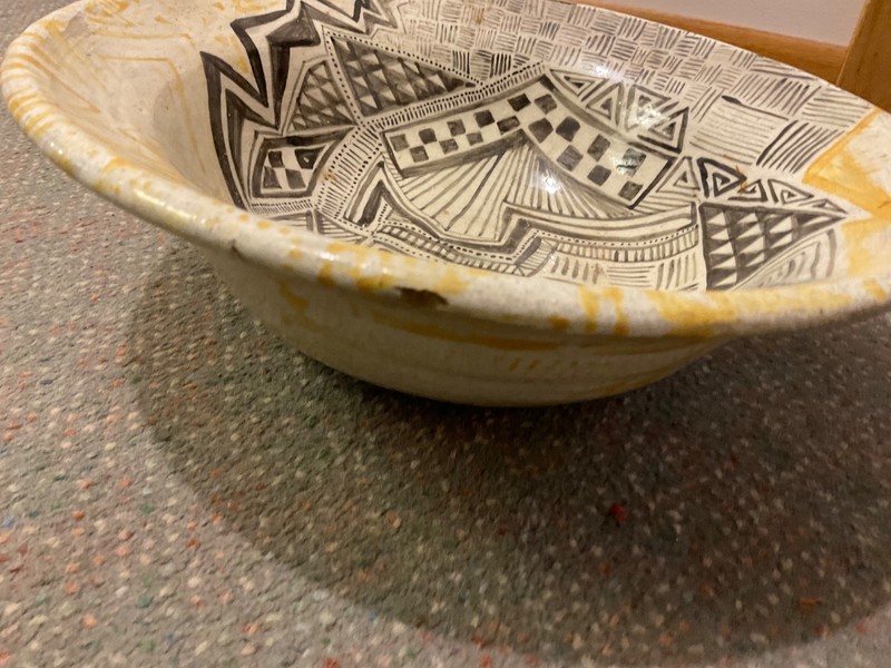 native american ceramic bowl ojibwe word opichi on bottom means robin bird age ?