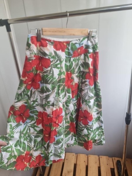 Women Laura Ashley Skirt White Cotton 38 / M / 46